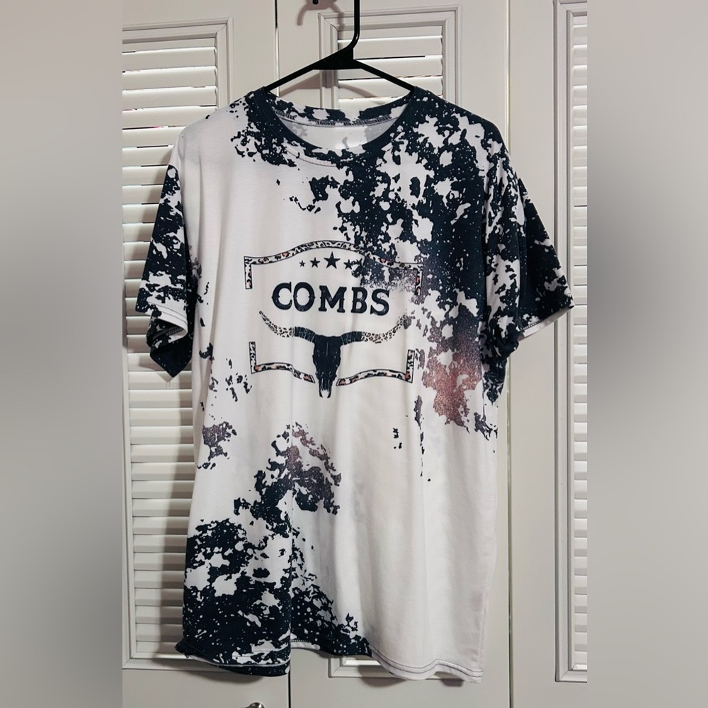 Women’s Luke Combs Black and White Graphic T-Shirt Size XL